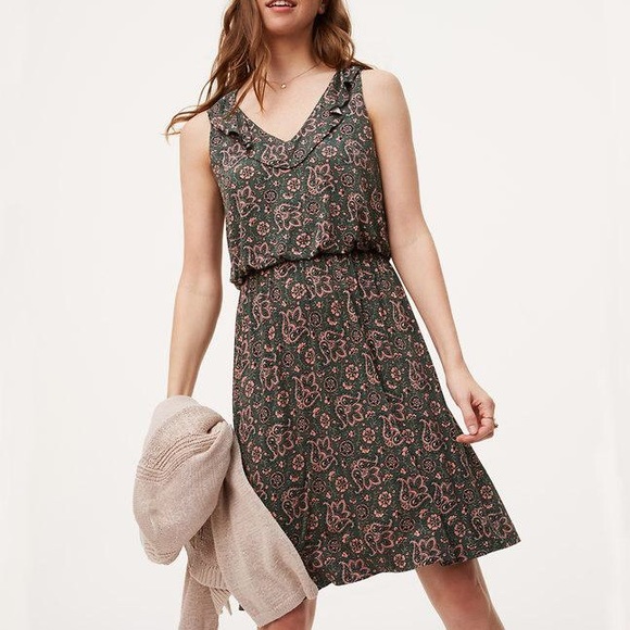 LOFT Dresses & Skirts - LOFT 🆕 floral paisley ruffle dress